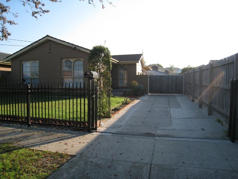 2 Powell Court, Dandenong VIC 3175