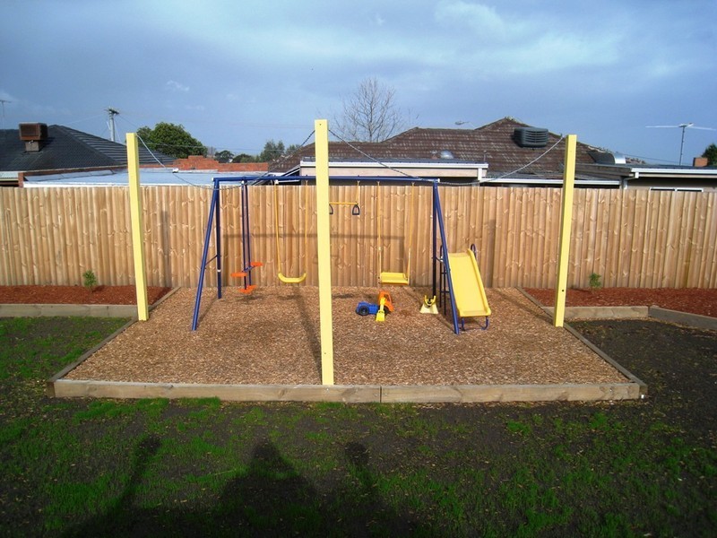 6 Lynne Crt, Hallam VIC 3803