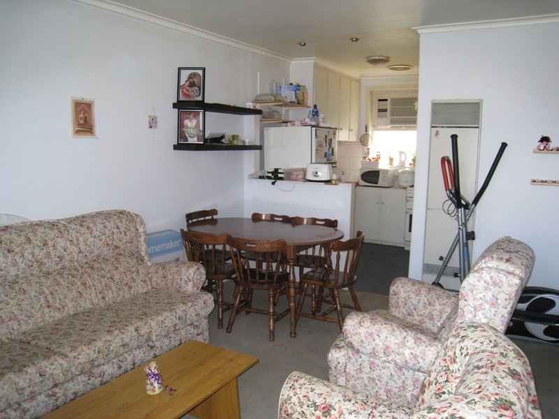 U 2/38 Kelvinside Road, Noble Park VIC 3174