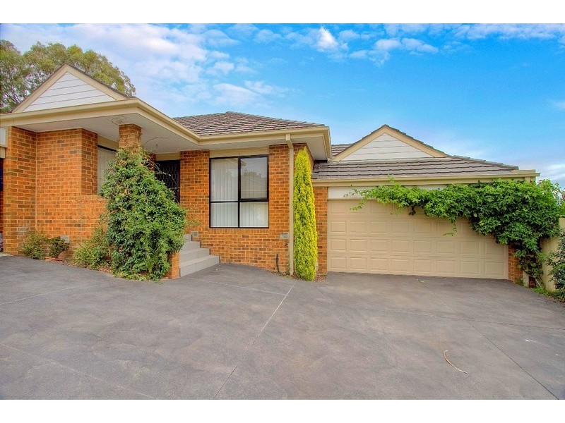 U 2/31 Monteith Crescent, Endeavour Hills VIC 3802