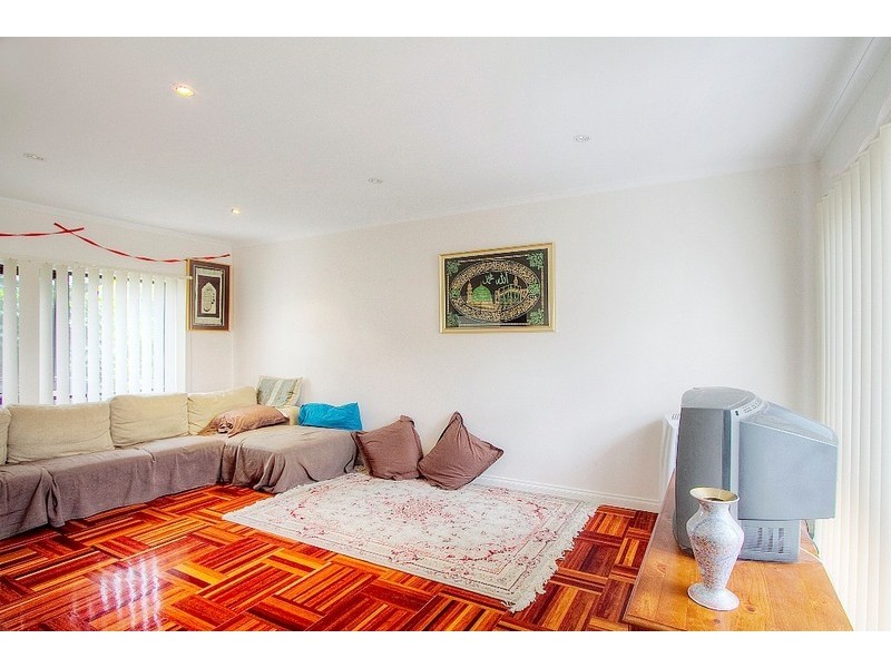 U 2/31 Monteith Crescent, Endeavour Hills VIC 3802