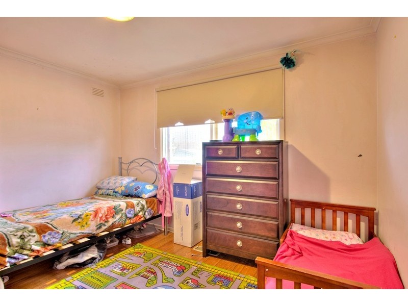52 Shalimar Crescent, Dandenong North VIC 3175