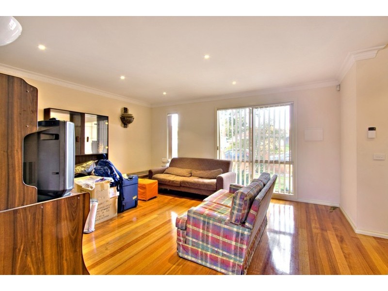 U 2/97 Madeleine Road, Clayton VIC 3168