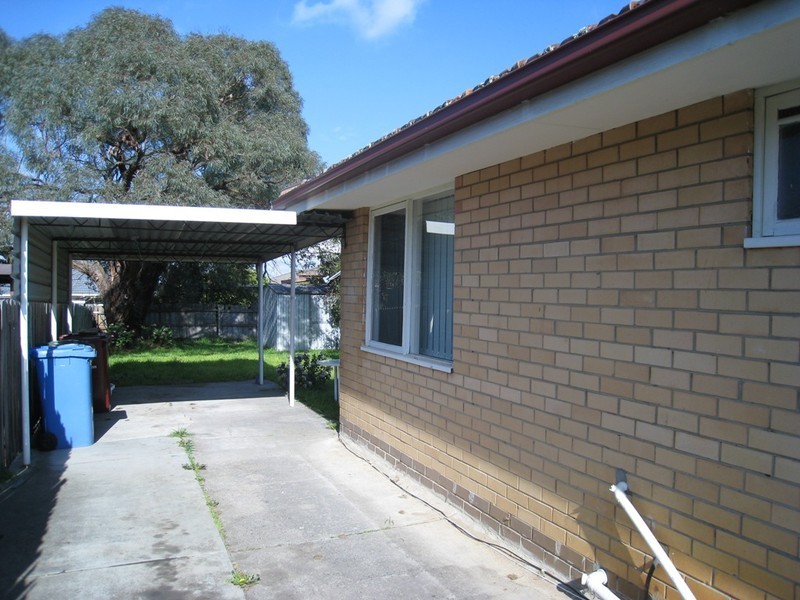 8A  Brady Road, Dandenong North VIC 3175