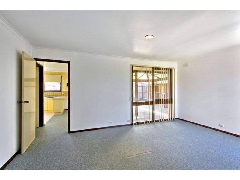 24 Simpson Drive, Dandenong North VIC 3175