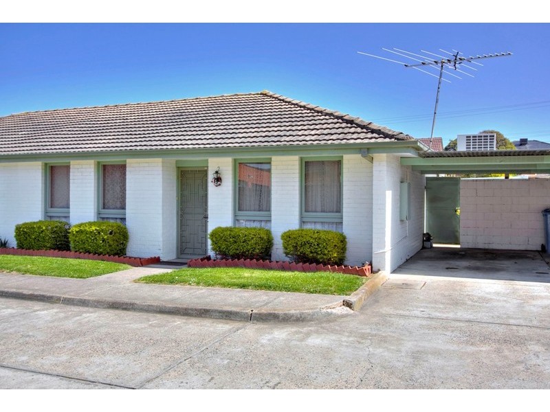 2/99 Kirkham Road, Dandenong VIC 3175