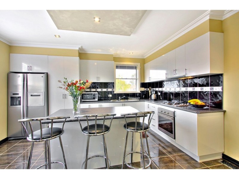 18 Sylvia Street, Dandenong North VIC 3175