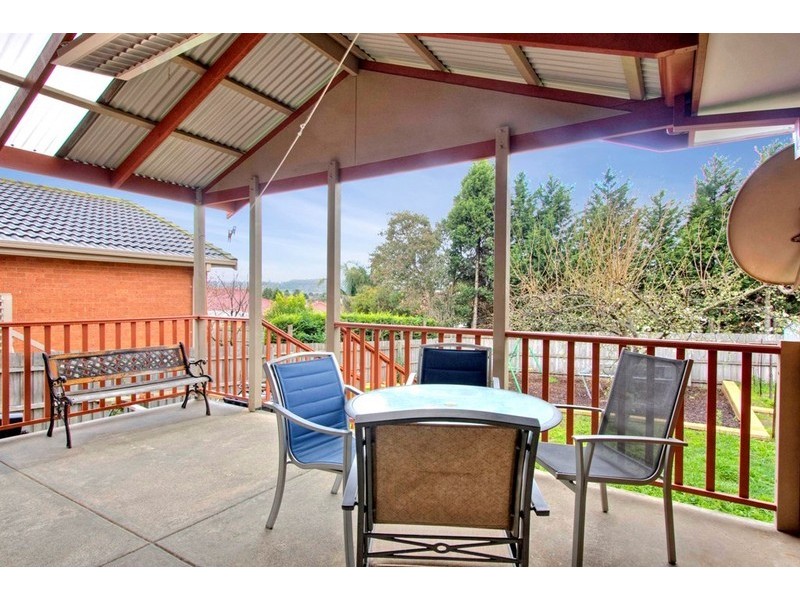 3 Kassan Gardens, Endeavour Hills VIC 3802