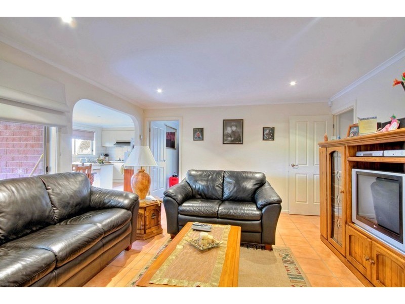 3 Kassan Gardens, Endeavour Hills VIC 3802