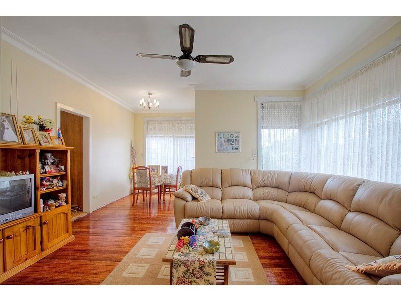 32 Grace Avenue, Dandenong VIC 3175