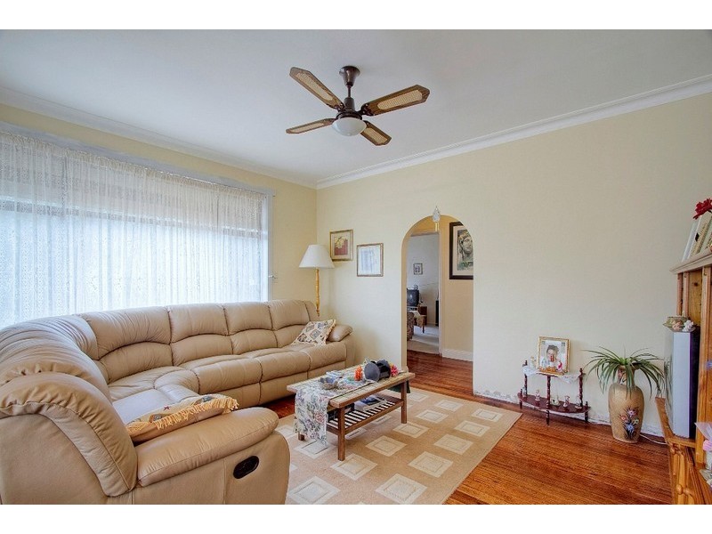 32 Grace Avenue, Dandenong VIC 3175