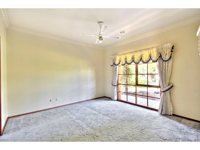 4 Tara Place, Dandenong North VIC 3175