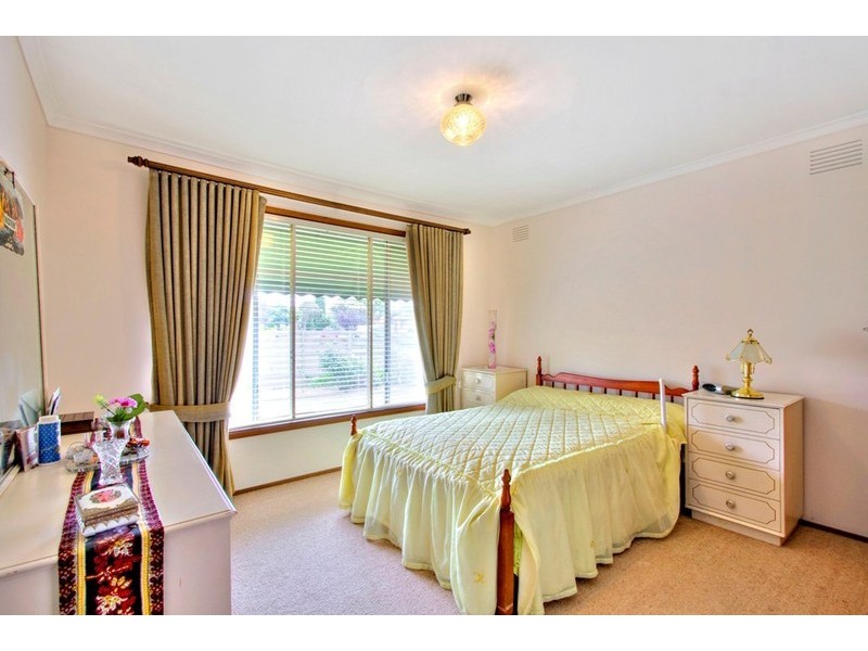 7 Bellbrook Drive, Dandenong North VIC 3175