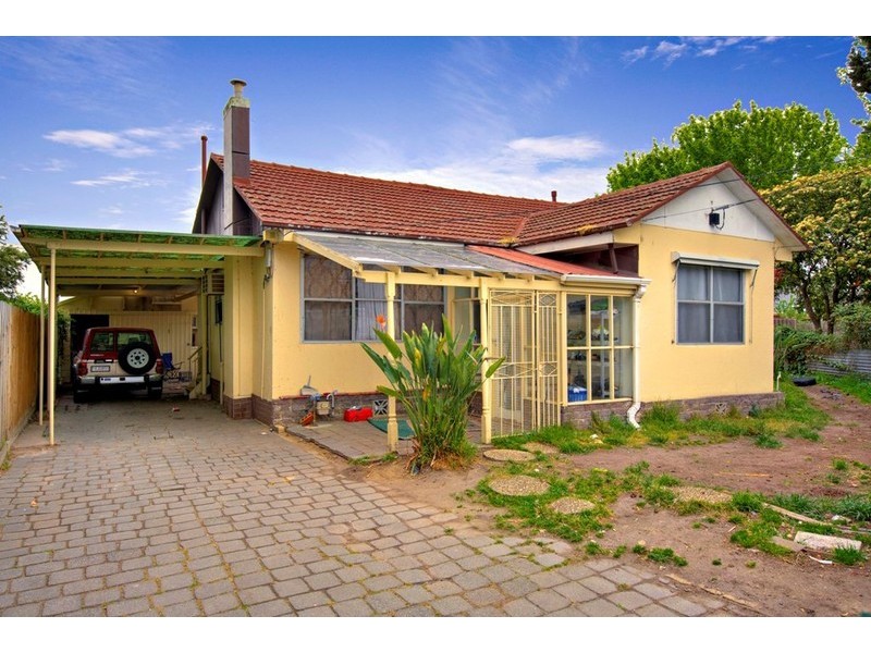 77 Wattle Drive, Doveton VIC 3177