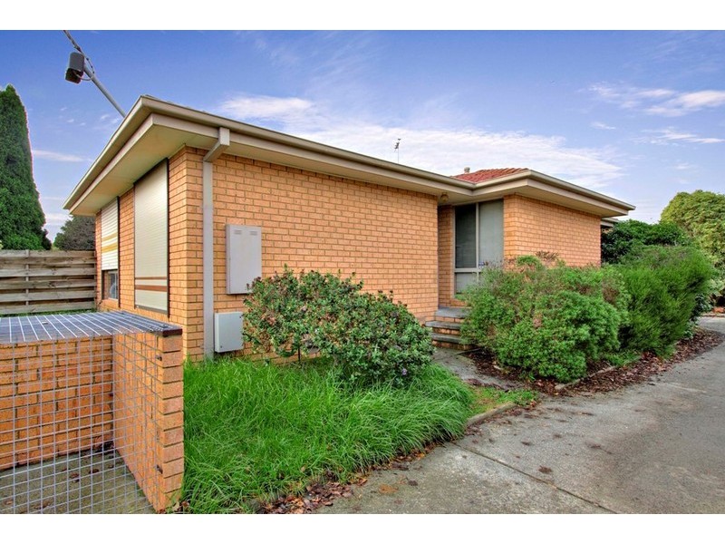 1/52 Cleeland Street, Dandenong VIC 3175