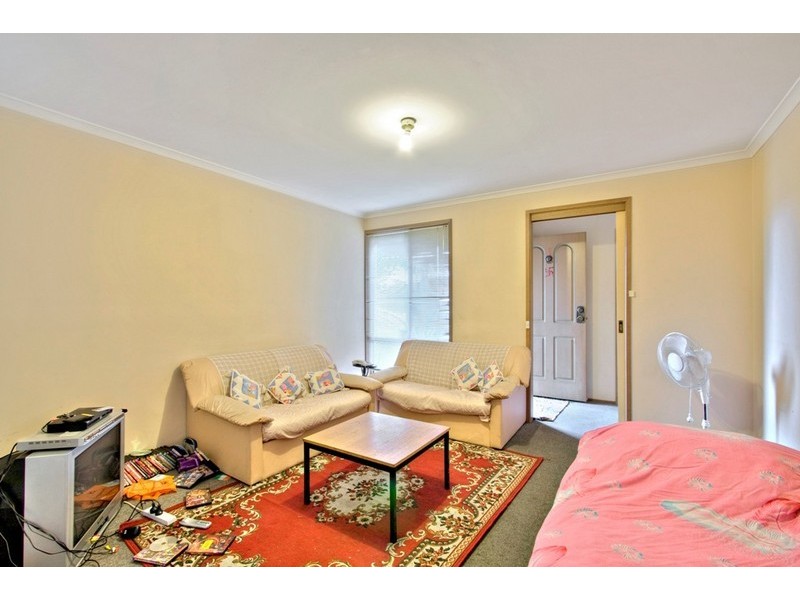 1/52 Cleeland Street, Dandenong VIC 3175