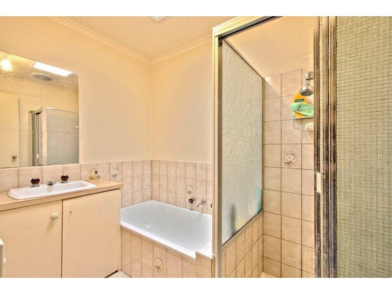 1/52 Cleeland Street, Dandenong VIC 3175
