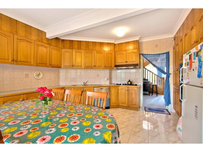 Unit 1/5 Jindabyne Avenue, Dandenong North VIC 3175