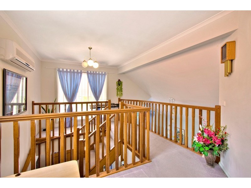 Unit 1/5 Jindabyne Avenue, Dandenong North VIC 3175