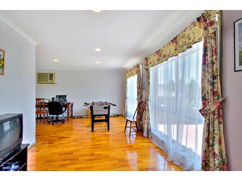 2 Redleap Court, Endeavour Hills VIC 3802