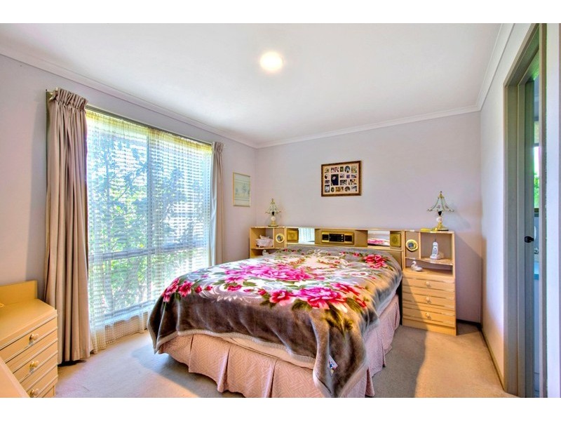 2 Redleap Court, Endeavour Hills VIC 3802