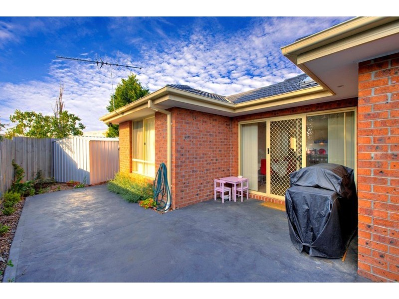 U 2/5 Cercis Court, Doveton VIC 3177
