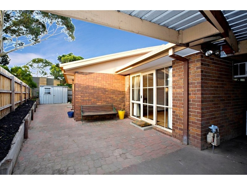 11 Searle Court, Dandenong North VIC 3175