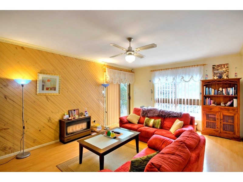 40 Burchall Grove, Dandenong North VIC 3175