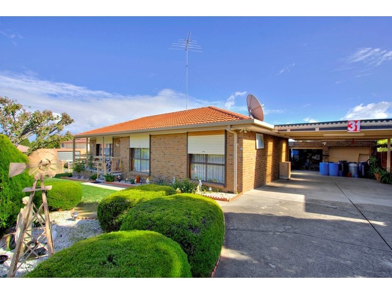31 Girvan Circuit, Endeavour Hills VIC 3802