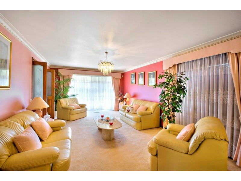 2 Huckson Rise, Dandenong North VIC 3175