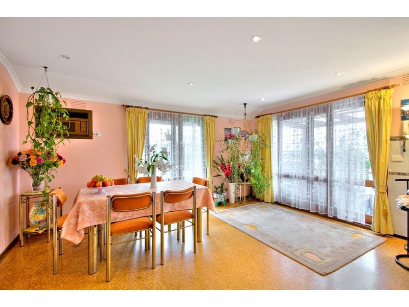 15 Peckover Court, Endeavour Hills VIC 3802