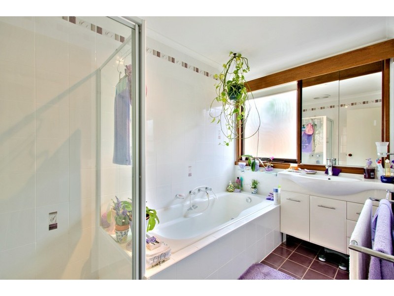 15 Peckover Court, Endeavour Hills VIC 3802