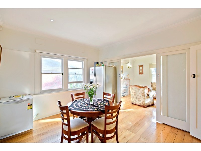 42 Wilma Avenue, Dandenong VIC 3175