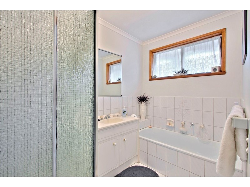 1 Acheron Close, Hallam VIC 3803