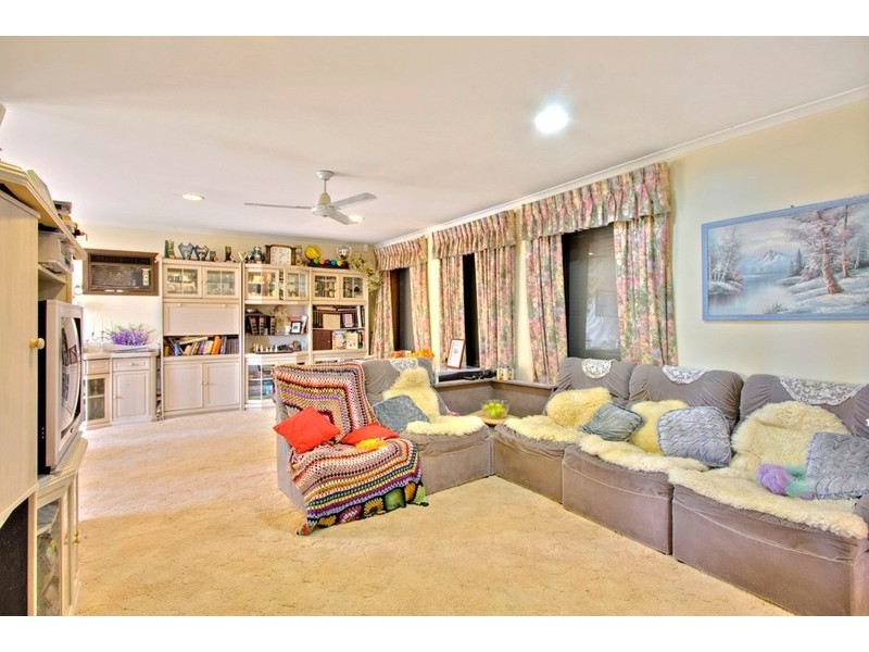7 Ashby Drive, Dandenong North VIC 3175