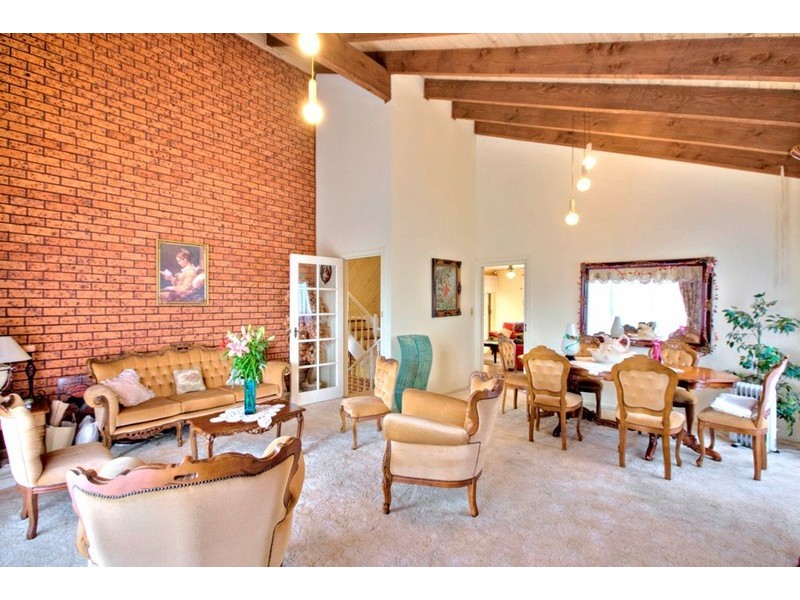 40 Burchall Grove, Dandenong North VIC 3175