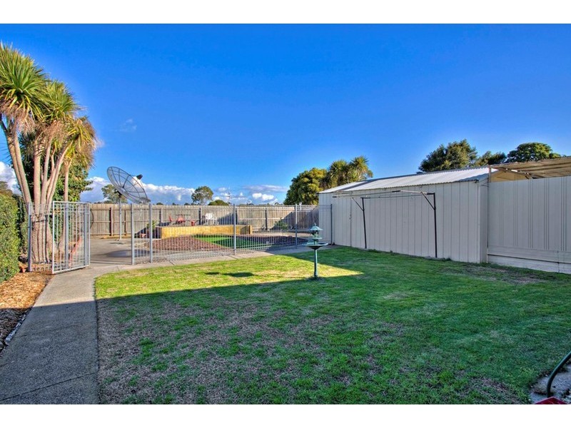12 Coomoora Road, Springvale South VIC 3172
