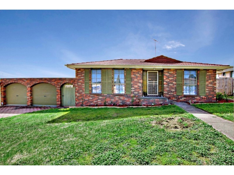 3 Howson Close, Endeavour Hills VIC 3802