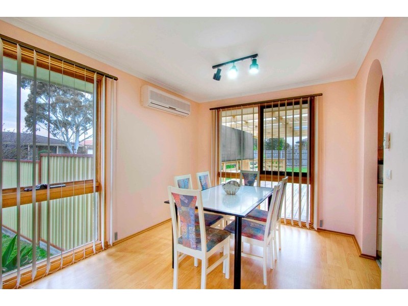 9 Struan Avenue, Endeavour Hills VIC 3802