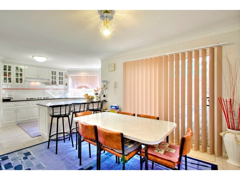 28 Renee Avenue, Endeavour Hills VIC 3802
