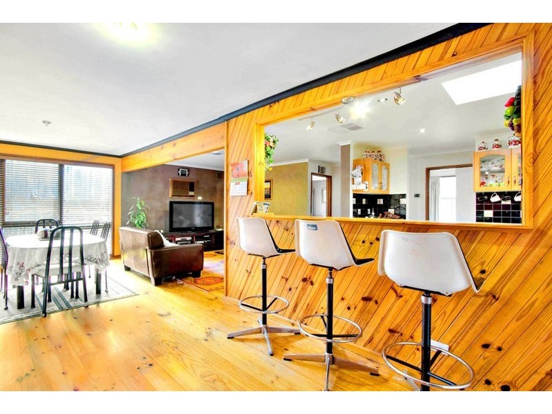 78 Essex Park Drive, Endeavour Hills VIC 3802