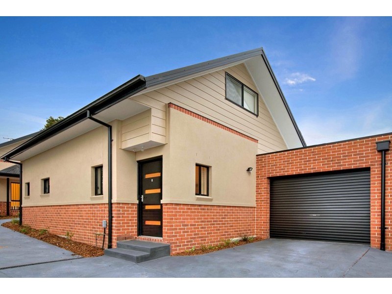 Unit 2/11 Laburnum Grove, Doveton VIC 3177