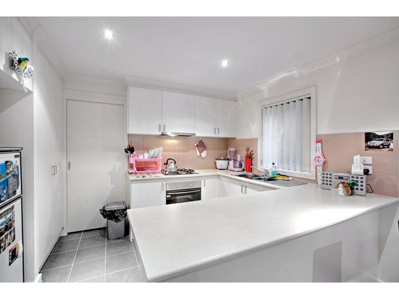 Unit 2/11 Laburnum Grove, Doveton VIC 3177