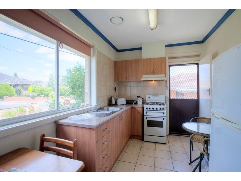 1/34 Benga Avenue, Dandenong VIC 3175