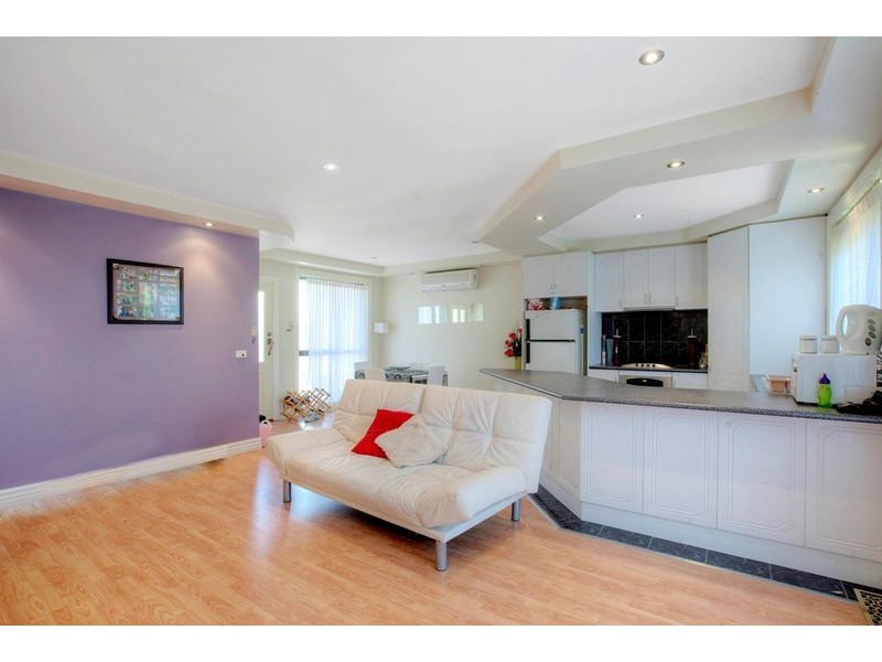 2/26 Jesson Crescent, Dandenong VIC 3175