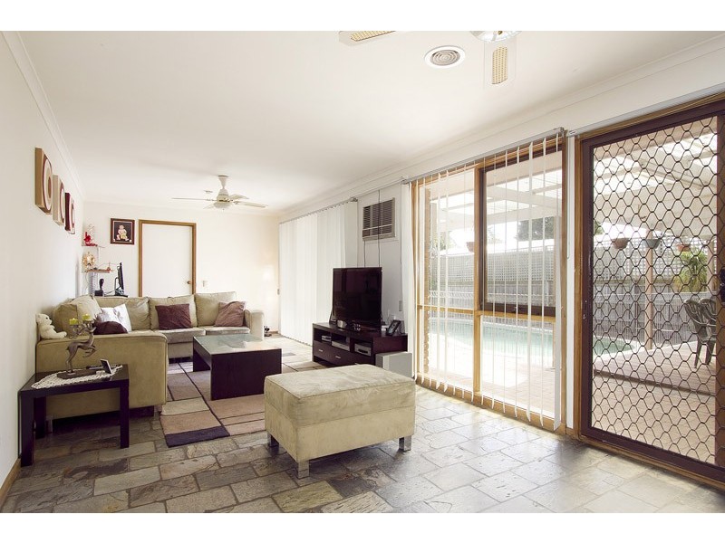 34 Arthur Phillip Drive, Endeavour Hills VIC 3802