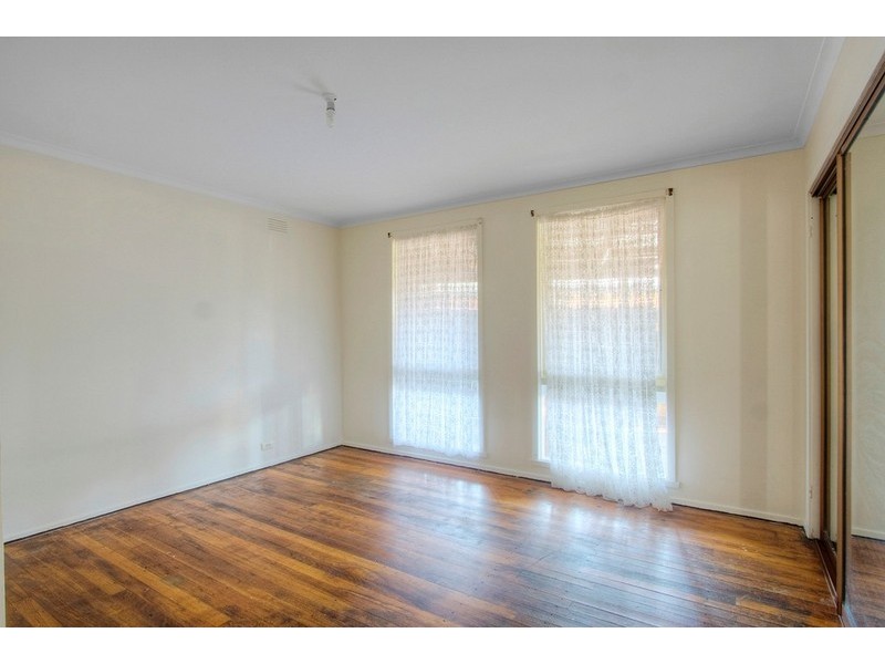 8 MacKinnon Court, Keysborough VIC 3173