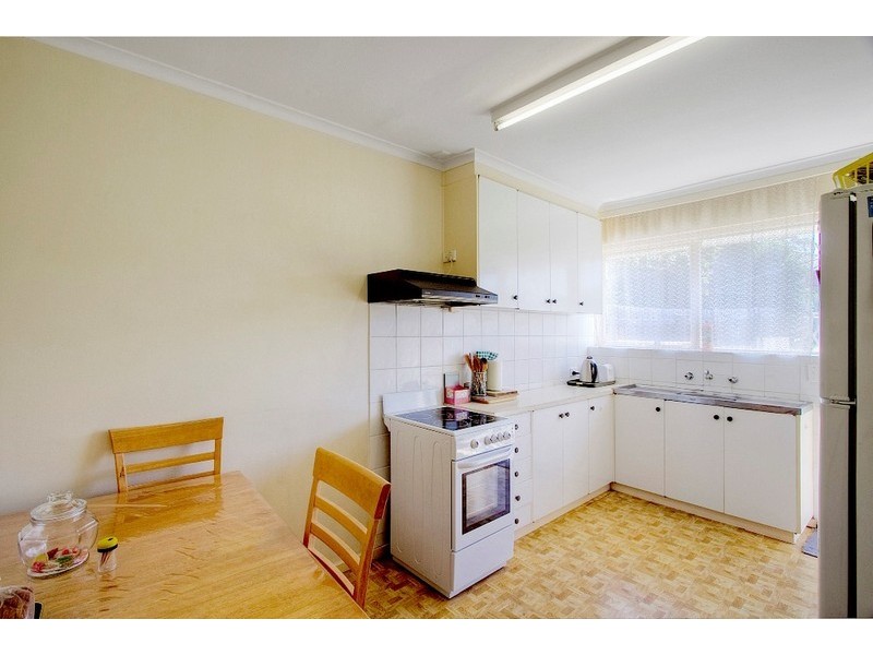 2/1 A Third Avenue, Dandenong North VIC 3175