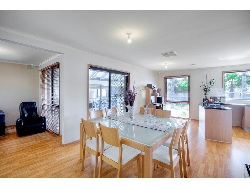 58 Girvan Circuit, Endeavour Hills VIC 3802
