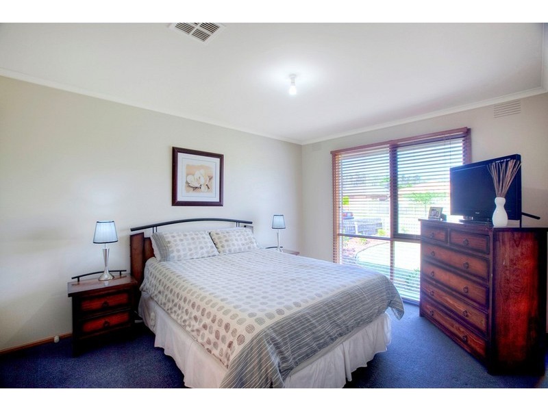 58 Girvan Circuit, Endeavour Hills VIC 3802
